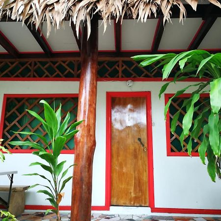 Talamanca Cabins กาอุยตา ภายนอก รูปภาพ