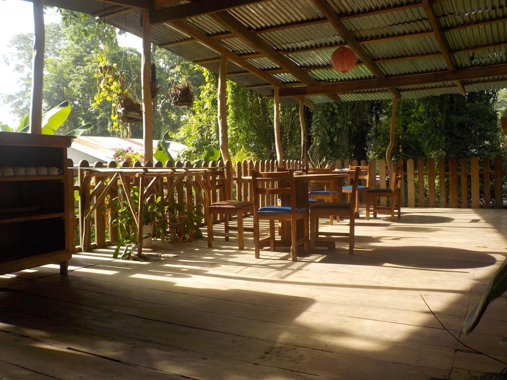 Talamanca Cabins กาอุยตา ภายนอก รูปภาพ