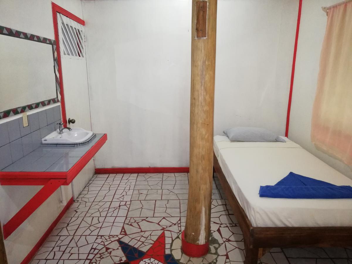 Talamanca Cabins กาอุยตา ภายนอก รูปภาพ