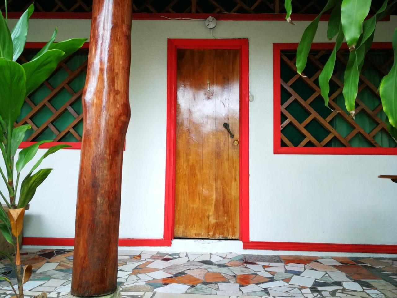 Talamanca Cabins กาอุยตา ภายนอก รูปภาพ